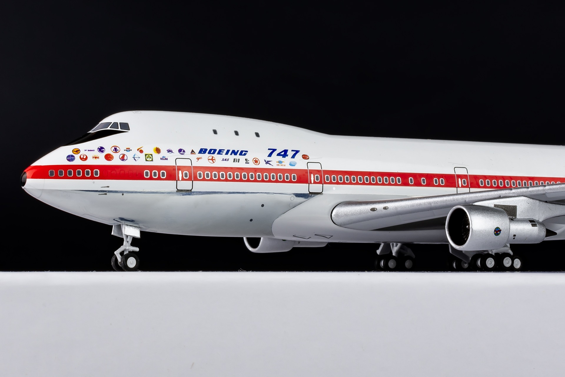 NGBOE001 NG Lite MODELS Boeing / ボーイングカラー The Boeing Company B747-100 N7470 1:400 完売しました。 NG Lite MODELS 1:400 Boeing / ボーイングカラー 747-100 亜鉛ダイキャスト製
