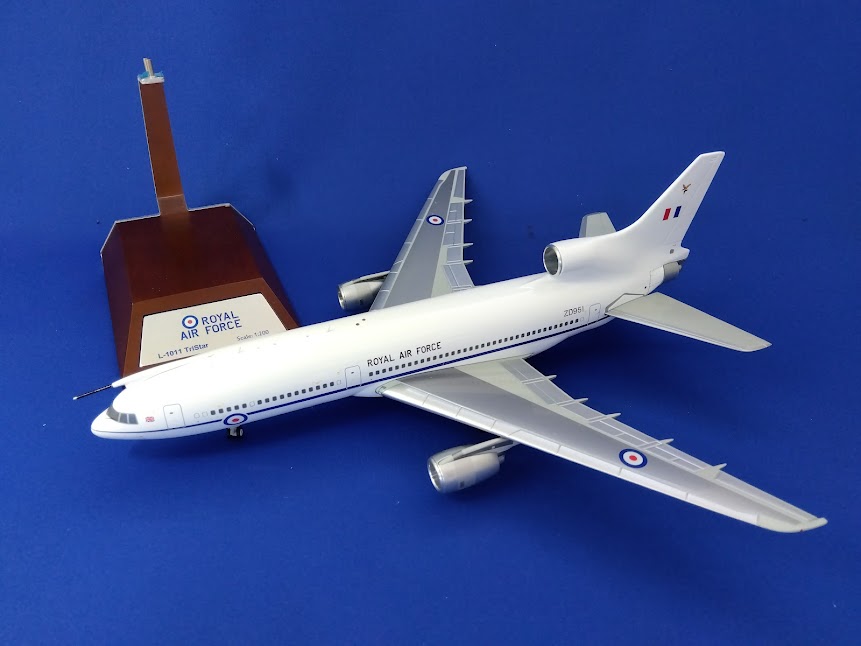 XX2617 JCWING Royal Air Force RAF / イギリス空軍 L-1011 ZD951 1:200 完売しました。 JC WING 1:200 RAF / Royal Air Force / イギリス空軍 L-1011 亜鉛ダイキャスト製