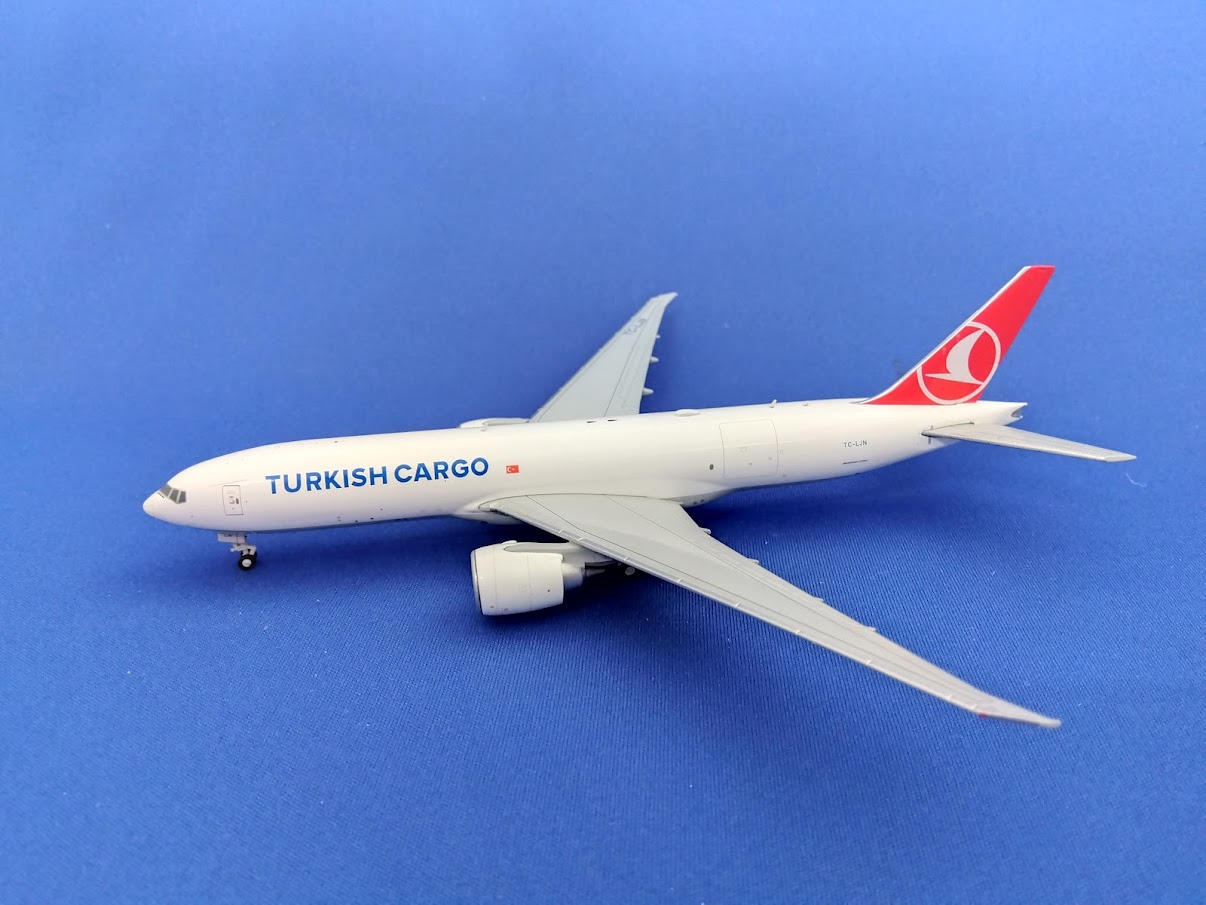 EW477L001 JCWING Turkish Cargo / ターキッシュ・カーゴ B777-200LCF TC-LJN 1:400 メーカー完売 JC WING 1:400 Turkish Cargo / ターキッシュ・カーゴ 777-200F 亜鉛ダイキャスト製