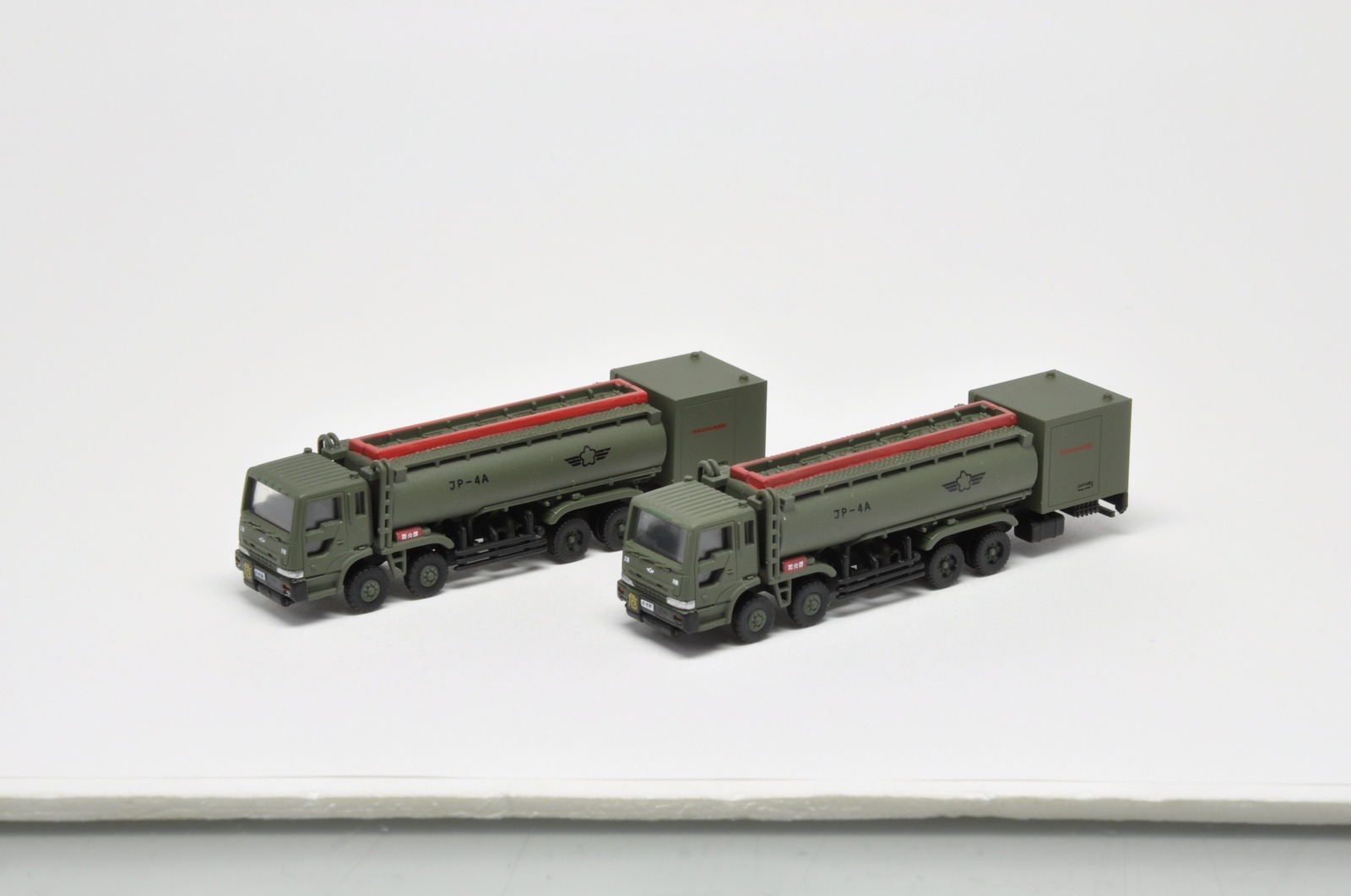 WA22106 WORLD AIRCRAFT JASDF / 航空自衛隊 給油車セット 20kl 1:200 お取り寄せ WORLD AIRCRAFT 1:200 JASDF / JAPAN AIR SELF DEEFENCE FORCE / 航空自衛隊  亜鉛ダイキャスト製
