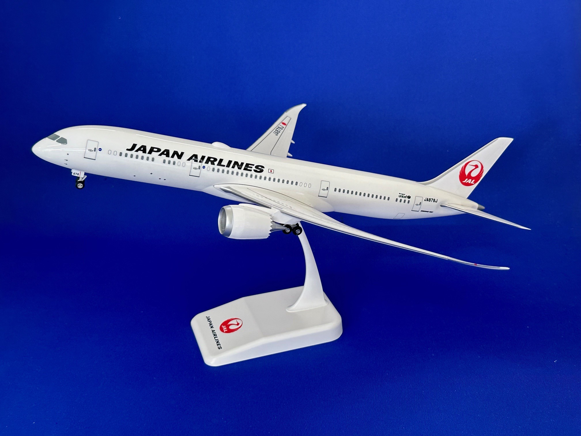 BJQ2064 JALUX企画品 (EVER RISE) JAL / 日本航空 B787-9 JA878J 組立品 スナップインモデル 1:200 JALUX 1:200 JAL Japan Airlines  / 日本航空 787-9 プラスチック製