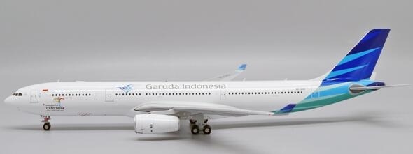 LH2271 JC WING Garuda Indonesia / ガルーダインドネシア航空/ガルーダ航空 A330-300 PK-GHA スタンド付 1:200 メーカー完売 JC WING 1:200 Garuda Indonesia / ガルーダインドネシア航空/ガルーダ航空 A330-300 亜鉛ダイキャスト製