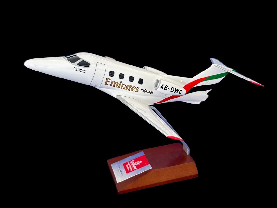 PAC01 PACMIN Emirates / エミレーツ航空 Embraer Phenom 100 A6-DWC 組立品 スナップインモデル 1:50 完売しました。 PACMIN 1:50 Emirates / エミレーツ航空 Phenom 100 プラスチック製