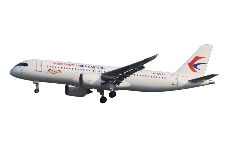 11979 Phoenix China Eastern Airlines / 中国東方航空 C919 B-657T 1:400 お取り寄せ