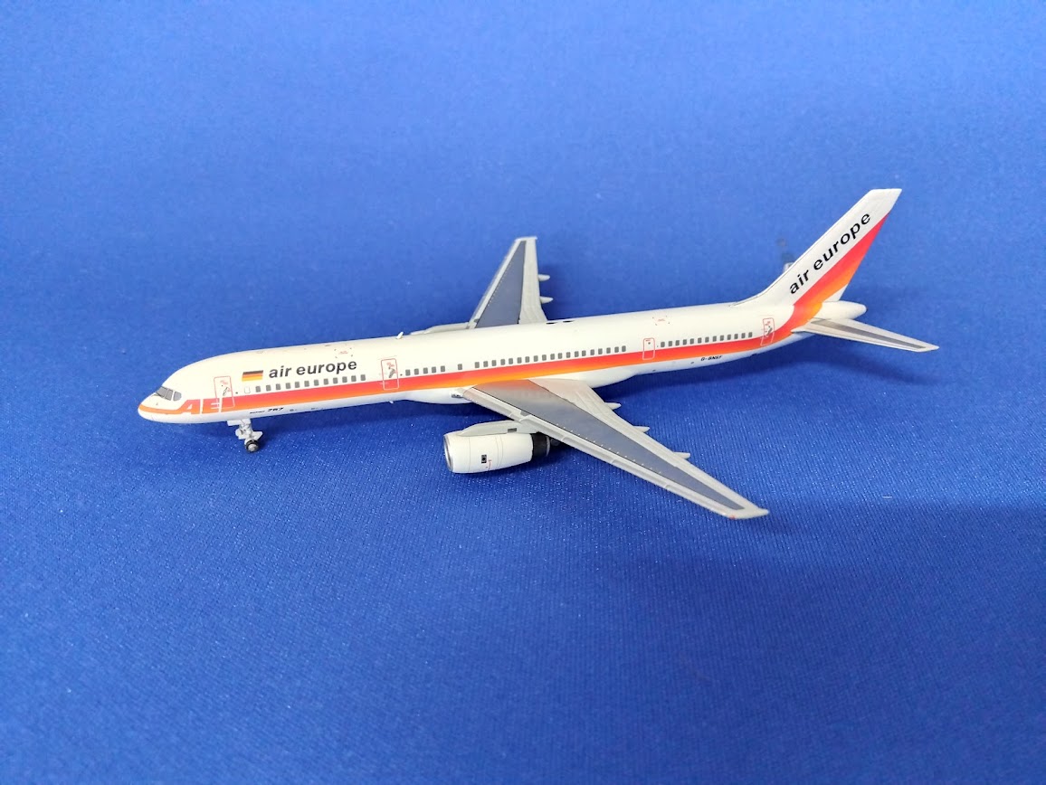 NG53075 NG MODEL Air Europe / エア・ヨーロッパ B757-200 G-BNSF 1:400 メーカー完売 NG MODELS 1:400 Air Europe / エア・ヨーロッパ 757-200 亜鉛ダイキャスト製