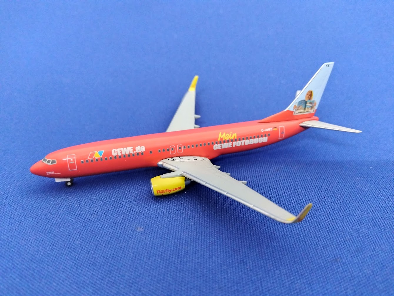 523851 Herpa CLUB MODELS TUIFLY / トゥイフライ CEWE AIR B737-800 D-AHFZ 1:500 完売しました。