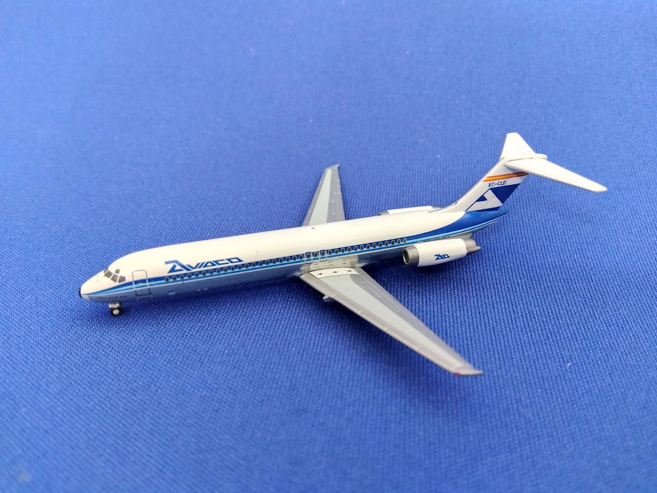 530514 Herpa CLUB MODELS Aviaco / アビアコ航空 DC-9-30 EC-CLD プラスチック製スタンド付 1:500 完売しました。