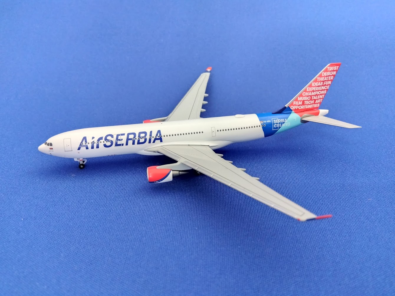 535397 Herpa CLUB MODELS Air Serbia / エア・セルビア A330-200 YU-ARA  プラスチック製スタンド付 1:500 完売しました。