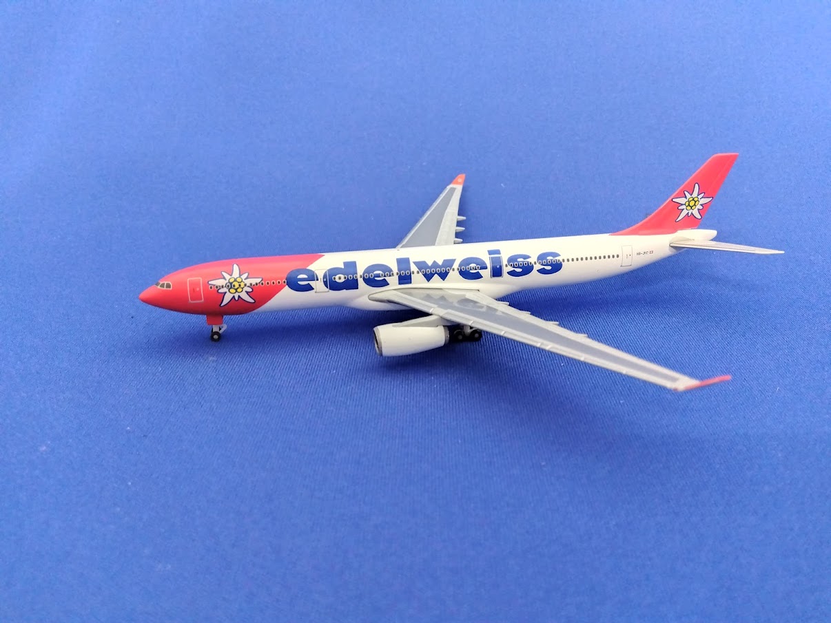 WK001 航空会社オフィシャルモデル Edelweiss Air / エーデルワイス航空 A330-300 HB-JHQ 1:500 完売しました LUPA 航空会社オフィシャルモデル SHOPモデル 1:500 Edelweiss Air / エーデルワイス航空 A330-300 亜鉛ダイキャスト製