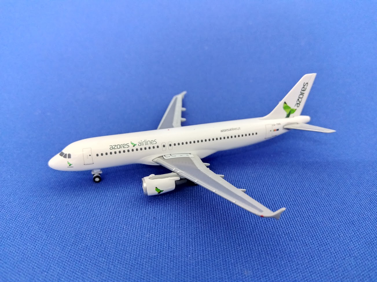 530354 Herpa Azores Airlines / アゾレス航空 A320 CS-TKQ 1:500 Limited Edition メーカー完売 Herpa 1:500 Azores Airlines / アゾレス航空 A320 亜鉛ダイキャスト製