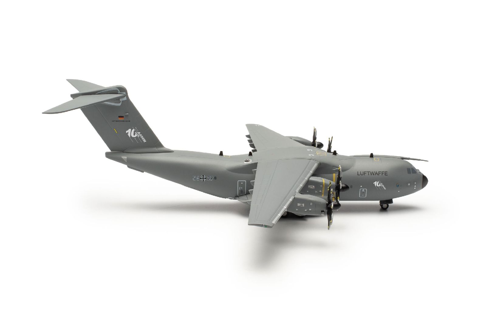 573788 Herpa Luftwaffe / ドイツ空軍 A400M 54+01 LTG62 ヴンストルフ航空基地 10 Jahre A400M 1:200 お取り寄せ Herpa 1:200 Luftwaffe / ドイツ空軍 A400M 亜鉛ダイキャスト製