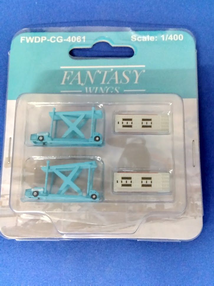 FWDPCG4061 Fantasywings 空港アクセサリー Main Deck Loader Set / メインデッキローダー 1:400 完売しました。
