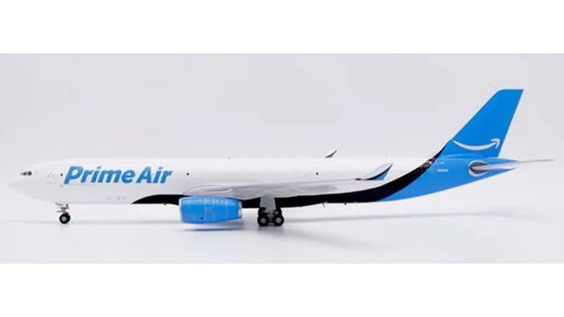 SA2055 JC WING Amazon Prime Air / アマゾン プライムエア A330-300(P2F) N4649K スタンド付 1:200 予約