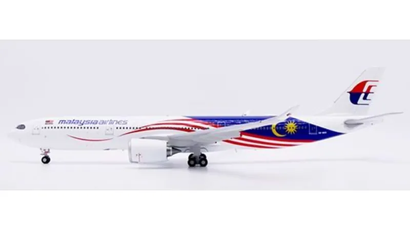 XX20503 JC WING Malaysia Airlines MAS / マレーシア航空 A330-900NEO 9M-MNH スタンド付 1:200 予約