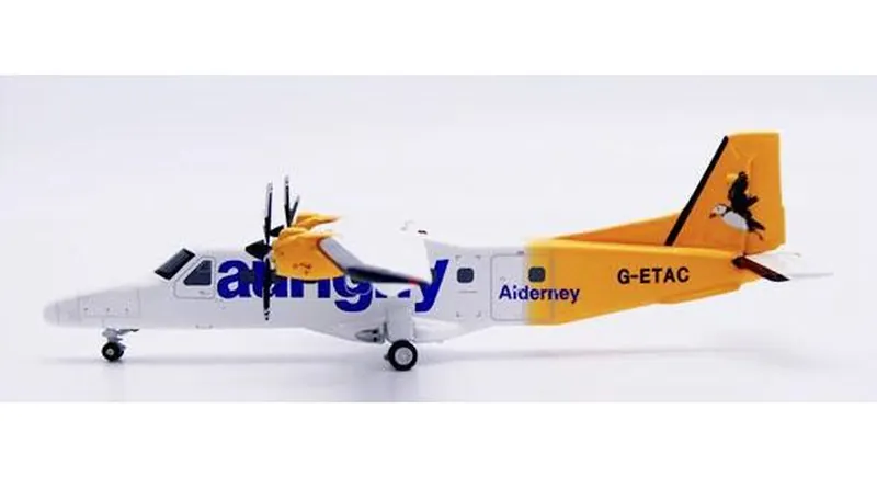 LH2527 JC WING Aurigny Air Services / オーリニー・エア・サービス Do-228-200 G-ETAC スタンド付 1:200 予約