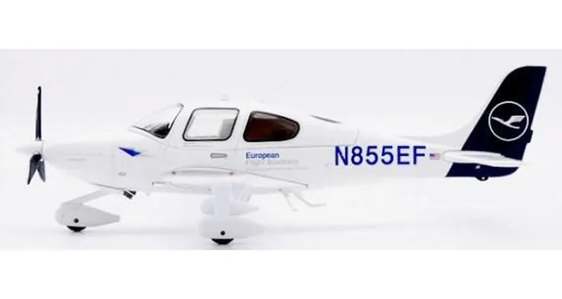 XX172003 JC WING European Flight Academy / ヨーロピアン・フライト・アカデミー Lufthansa Aviation Training SR20 N855EF 1:72 予約
