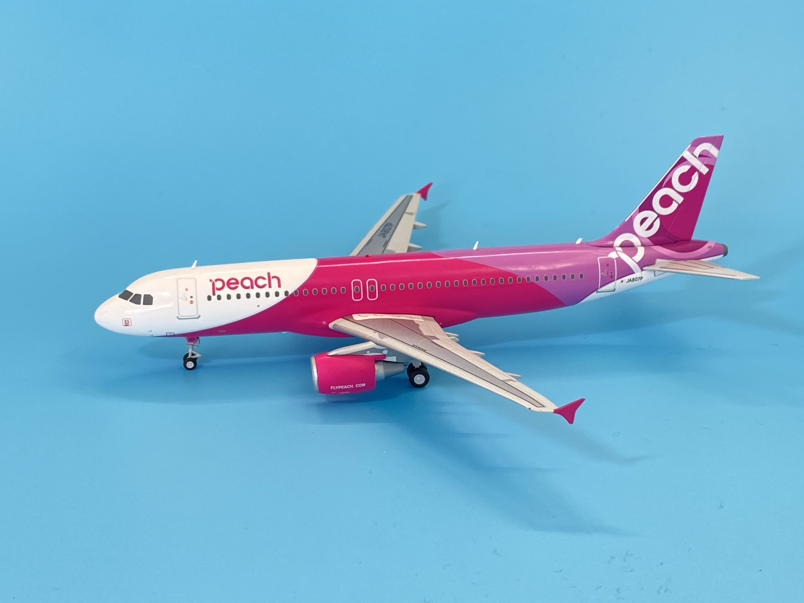 航空機Gemini200　1/200　Peach　エアバス　A320　JA807P