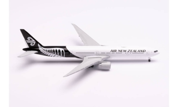 534536 Herpa Air New Zealand / ニュージーランド航空 B777-300ER ZK-OKS 1:500 完売しました。