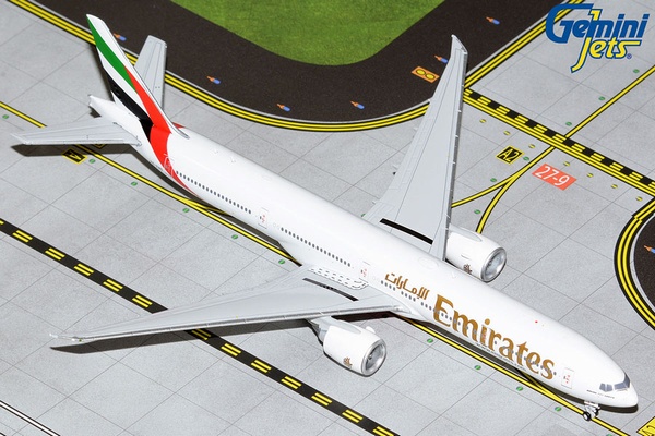 GJUAE2068 GEMINI JETS Emirates B777-300ER no Expo logo or marking A6-END  1:400