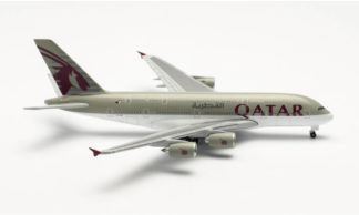 528702-001 Herpa QATAR A380 A7-APG 1:500