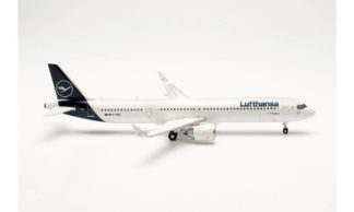 572415 Herpa Lufthansa / ルフトハンザドイツ航空 A321neo Naumburg D-AIEG  1:200 完売しました。
