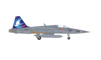 572538 Herpa スイス空軍 F-5E Fliegerstaffel 19 Swans エメン空軍基地 J-3038 1:200 お取り寄せ