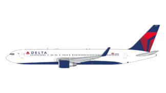 GJDAL2104 GEMINI JETS Delta Air Lines / デルタ航空 B767-300ER N1201P 1:400