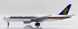 EW4772014A JC WING Singapore Airlines / シンガポール航空 B777-200 9V-SVN Flaps Down 1:400 予約