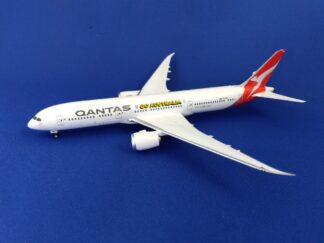 04604 Phoenix Qantas Airways  / カンタス航空 “Go Australia” B787-9 VH-ZNH 1:400