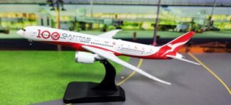 AV4275 Aviation400 Qantas Airways  / カンタス航空 "100 year anniversary" B787-9  VH-ZNJ 1:400 予約