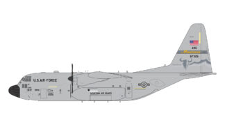 G2AFO1410 GEMINI 200 U.S. Air Force / アメリカ空軍 C-130H 96-7325 Montana ANG; upgraded stand 1:200 予約
