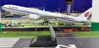 KJB77W161 KJ MODELS AIR CHINA / 中国国際航空 B777-300ER B-2085 1:200 スタンド付き 予約