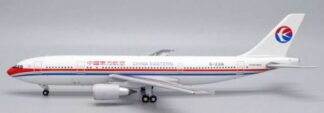 XX20018 JC WING China Eastern Airlines / 中国東方航空 A300-600R B-2318 スタンド付 1:200 予約