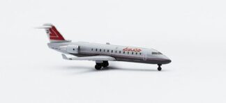 511155 Herpa Lauda Air / ラウダ航空 CRJ-200 OE-LRA 旧ギヤ 1:500 メーカー完売