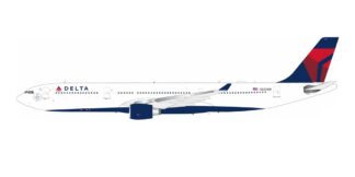 333DL0825 IN Flight200 Delta Air Lines / デルタ航空 A330-300 N821NW スタンド付き 1:200 予約