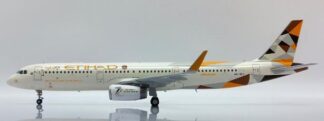 LH2403 JC WING Etihad Airways / エティハド航空 A321 A6-AEE スタンド付 1:200 予約