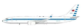 XX1003 JC WING Taiwan Air Force / 台湾空軍 B737-800 3701 スタンド付 1:100 予約