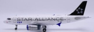 XX20608 JC WING SAS Scandinavian Airlines / スカンジナビア航空 Star Alliance A319 OY-KBT スタンド付 1:200 予約