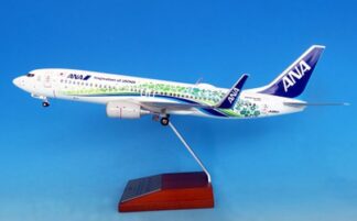 NH11018 全日空商事特注品 ANA All Nippon Airways / 全日空 B737-800 ふるさとJET JA58AN 組立式スナップフィットモデル 木製スタンド・プレート付き 1:100 予約