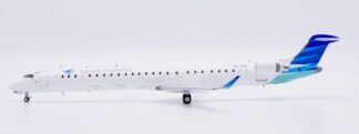 XX20566 JC WING Garuda Indonesia / ガルーダインドネシア航空/ガルーダ航空 CRJ-1000ER PK-GRA スタンド付 1:200 予約