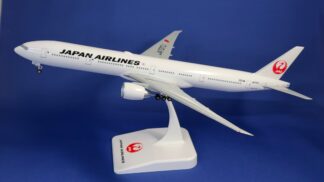 BJE3061 JALUX企画品 (EVER RISE) JAL / 日本航空 B777-300ER JA737J 組立品 スナップインモデル 1:200 予約
