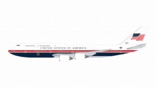 G2AFO1502 GEMINI 200 U.S. Air Force / アメリカ空軍 VC-25B (B747-8) 31000 "Air Force One" スタンド付 1:200 予約