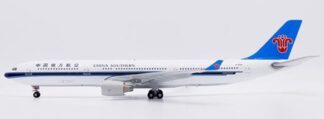 LH2478 JC WING CHINA SOUTHERN AIRLINES / 中国南方航空 A330-300 B-5959 スタンド付 1:200 予約