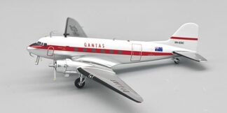 DC3QF1124 IN Flight200 Qantas Airways / カンタス航空 DC-3 VH-EDC スタンド付き 1:200 予約
