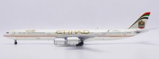 KJA346155 JC WING Etihad Airways / エティハド航空 A340-600 A6-EHK スタンド付 1:200 予約