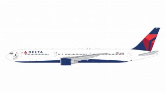 G2DAL1444 GEMINI 200 Delta Air Lines / デルタ航空 B767-400ER N842MH "Vince Dooley" スタンド付 1:200 予約